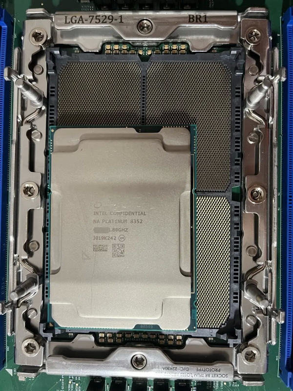 Intel LGA7529新接口的下下代至强处理器已经被曝光