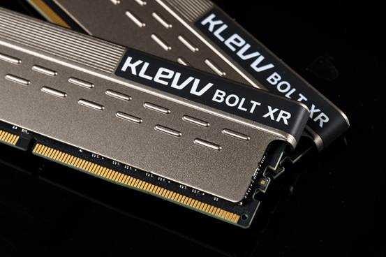 为PC主机更新内存条 618 KLEVV科赋BOLT XR 3600 16GB拥有超高性价比