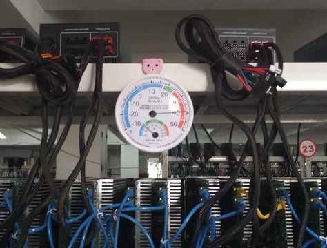 探秘国内唯一比特币工厂 电费月耗40万