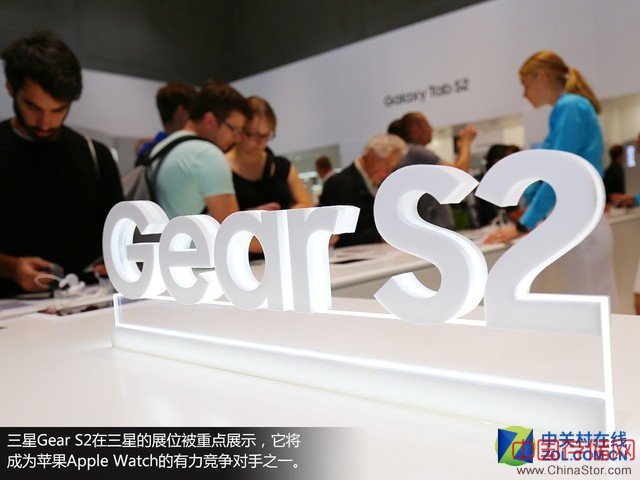 这货能打败苹果表? 组图看三星Gear S2