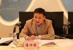 央行副行长：抓紧建互联网金融风险监测预警平台